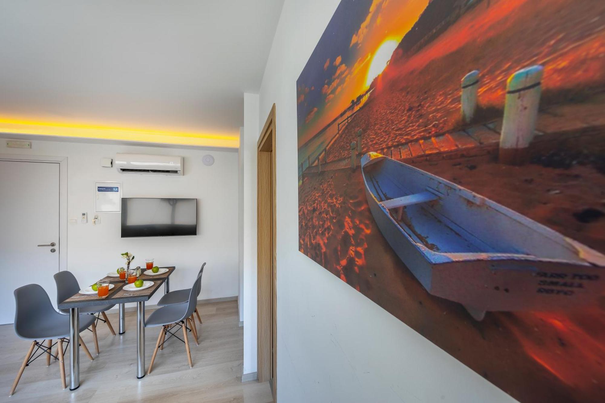 C-Premium Apts 100M From Beach And City Centre Larnaca Exterior photo